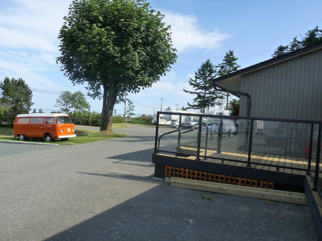 Driftwood By The Sea Inn Campbell River Exterior foto